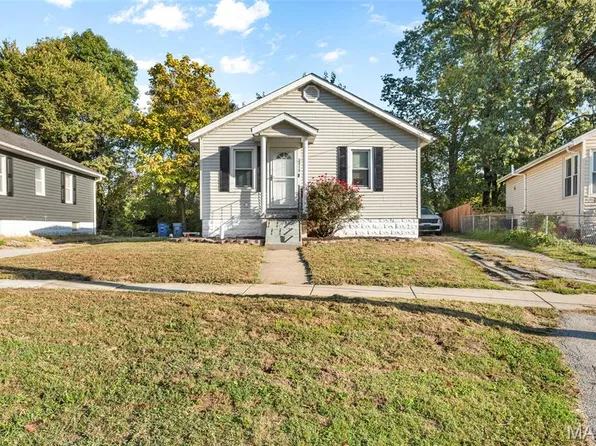 2916 Hillcrest Ave, Alton, IL 62002