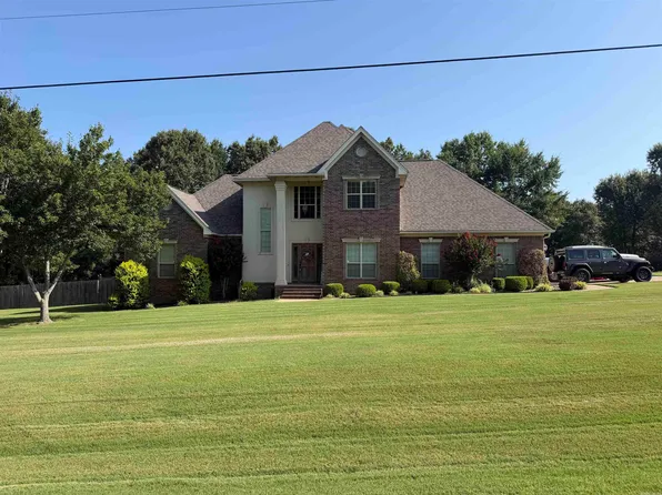 5600 Pear Tree Dr, Little Rock, AR 72206