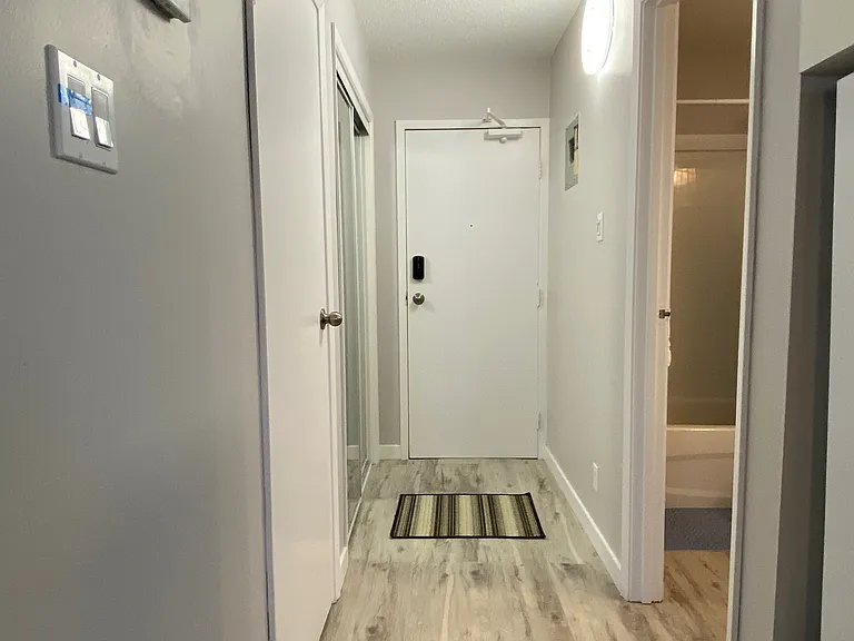 284 Notre Dame St #4 — Photo 9