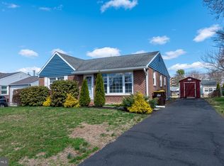 107 Valleyview Rd, Norristown, PA 19401