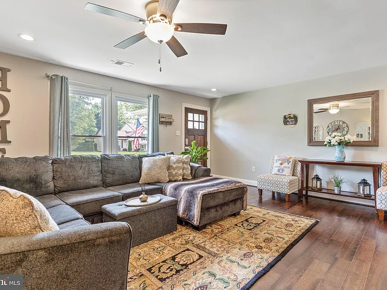 7828 Citadel Dr — Photo 8