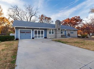3946 NE Indianola Dr, Kansas City, MO 64116