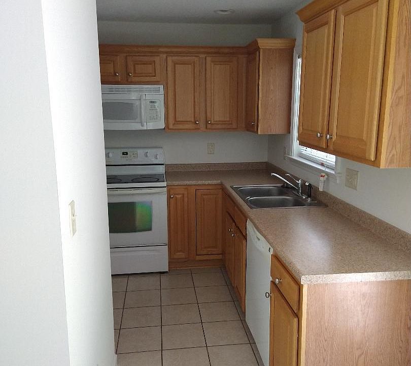 2nd image of 10 Sirenas Way #A