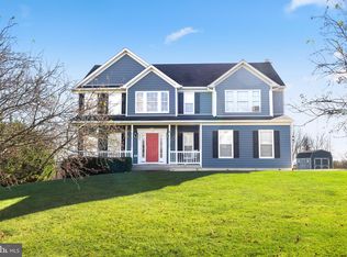 404 Pinnacle Dr, Bunker Hill, WV