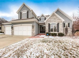 16174 Overbrook Ln, Stilwell, KS 66085