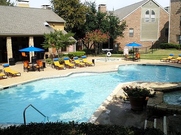 5th image of 800 E Ash Ln APT 2012
