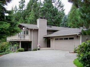 17712 49th St E, Lake Tapps, WA 98391