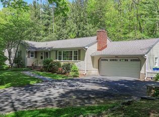 58 Harrison Brook Dr, Basking Ridge, NJ 07920