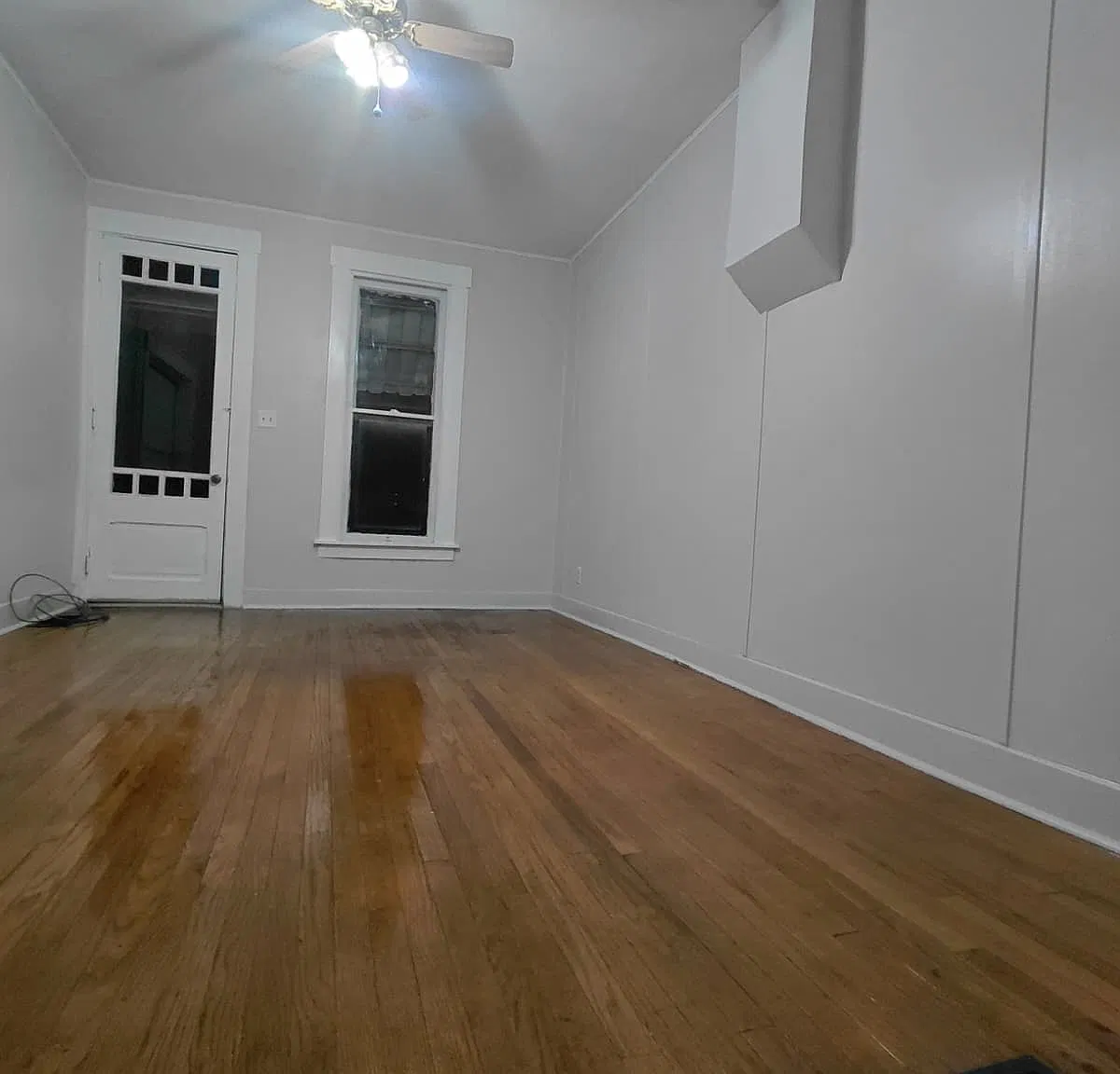 135 S 6th St — Photo 2