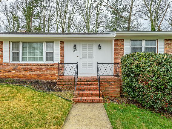 2nd image of 1322 Vanessa Dr