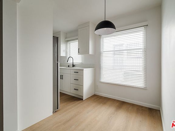 3rd image of 1147 Horn Ave APT 5