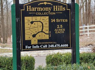 750 E Harmony Hills Pkwy, Oxford, MI