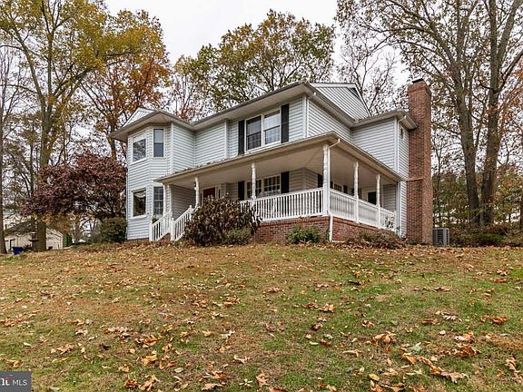 3rd image of 3528 Glenoak Dr