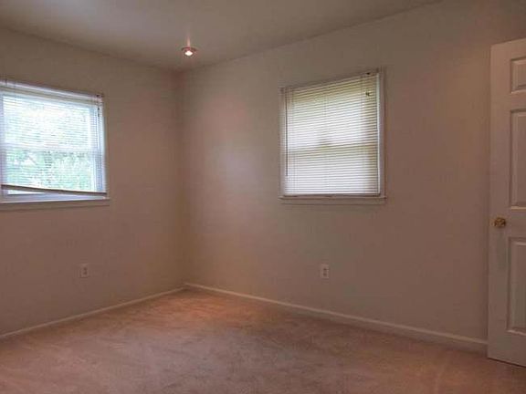 5th image of 14913 Enterprise Ln