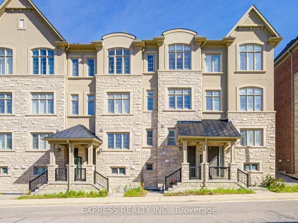 12 Royal Aberdeen Rd, Markham, ON L6C 0J9
