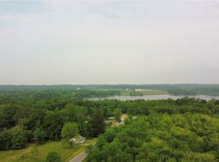 Walnut Dr, Chippewa lake, OH 44215