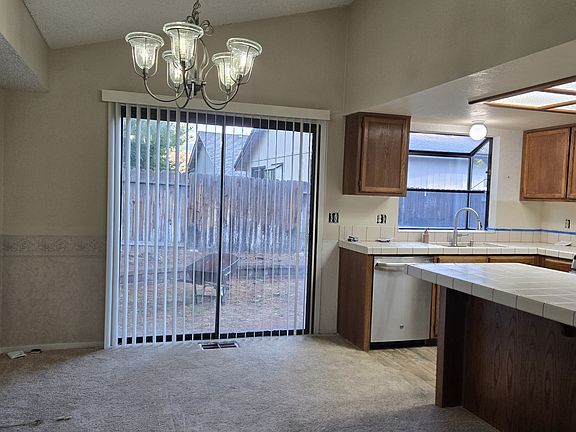 5th image of 5890 Shadow Park Dr
