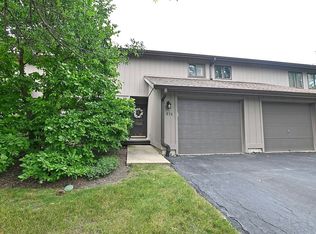 836 Catherine Ct, Grayslake, IL 60030