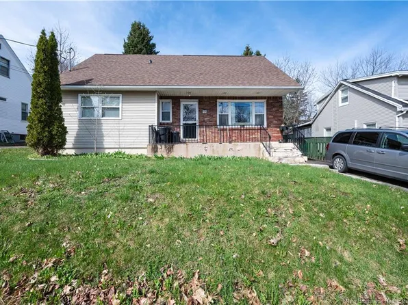 190 Maple St, Moncton, NB E1C 6A4