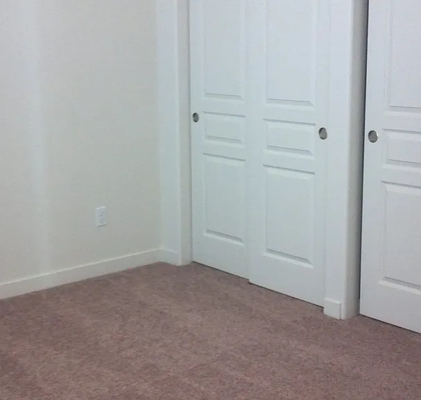 748 N Williams St — Photo 13