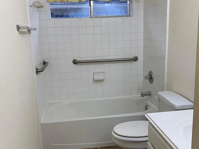12918 Stratford Mill Ln — Photo 14