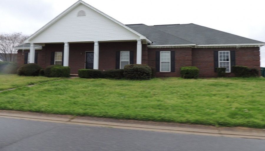 1st image of 2480 Magnolia Park Cir