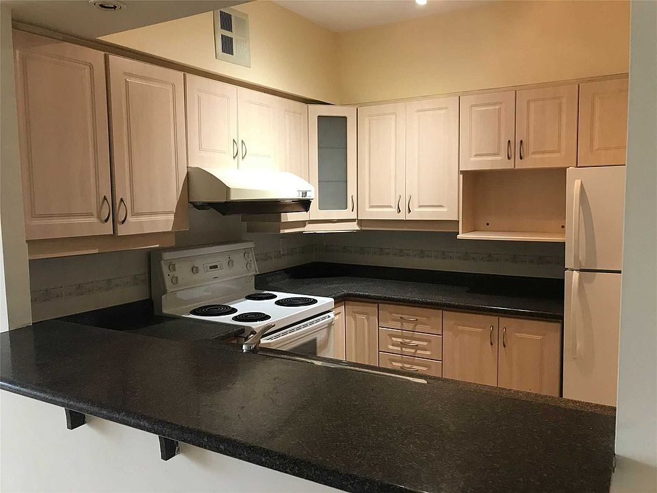 2nd image of 30 Greenfield Ave Penthouse 1