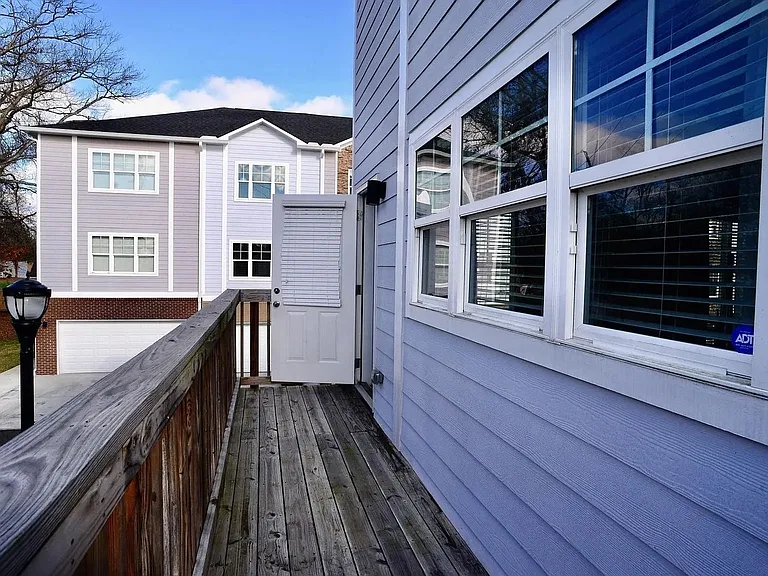 2008 Ocean Dr NW — Photo 20