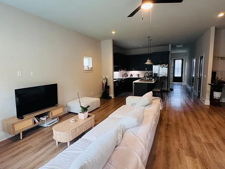 1080 Noble Loop — Photo 4