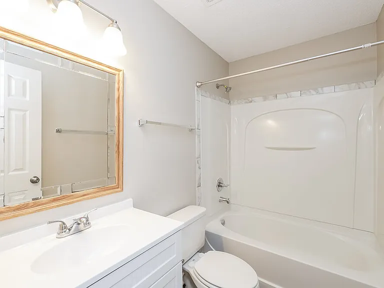 13268 Sandbourne S — Photo 16