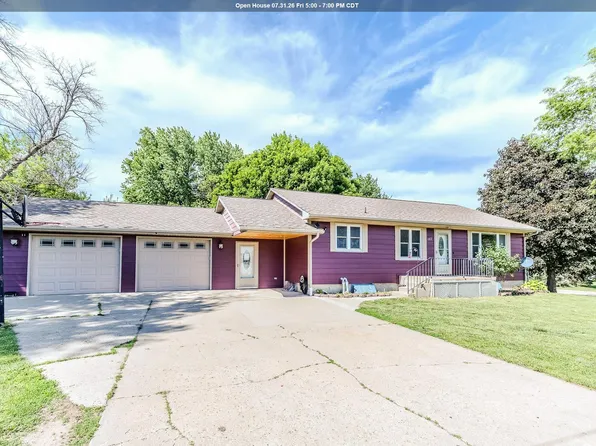 102 Arnolds Entrance, Lake Park, IA 51347