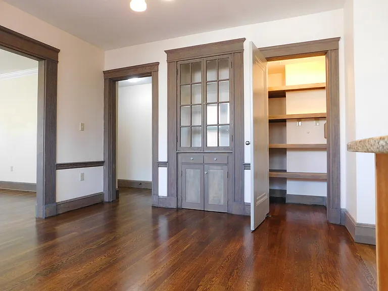 32 Dennison St — Photo 8