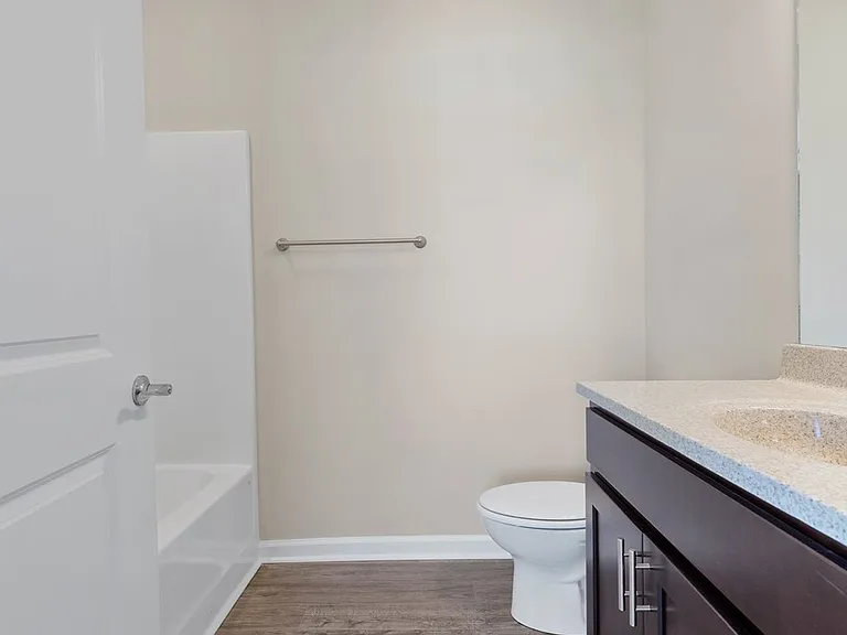 Field Haven Apartments — Photo 13