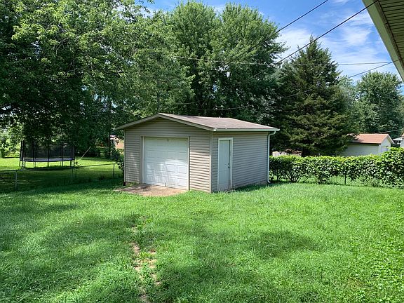 4th image of 2847 Thrush Dr