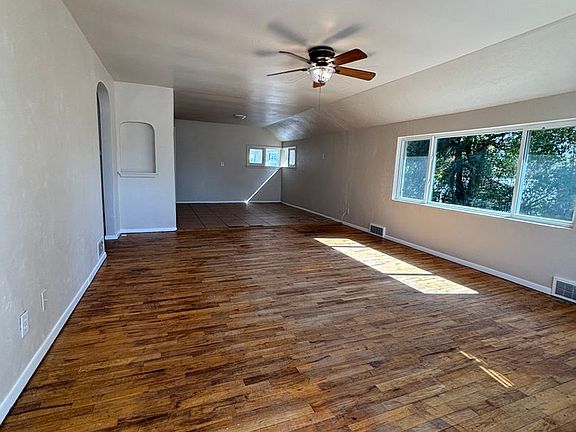 2nd image of 3220 47th Ave