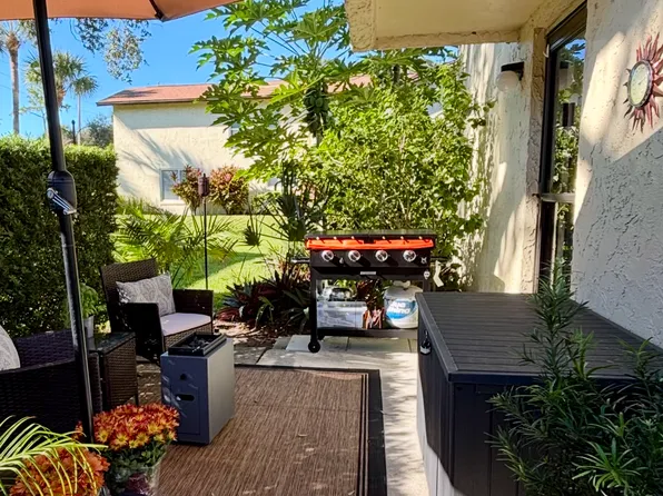 501 E Bay Dr, Largo, FL