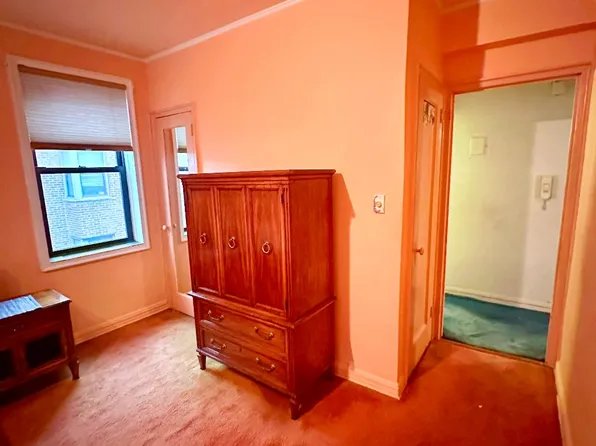 69-40 Yellowstone Boulevard image 11 of 18