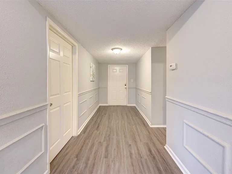 4106 California St — Photo 4