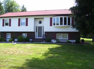 119 Brandy Ln, Wappingers Falls, NY 12590