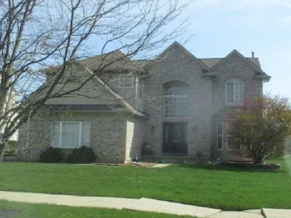 6821 Sadie Ln, Belleville, MI 48111