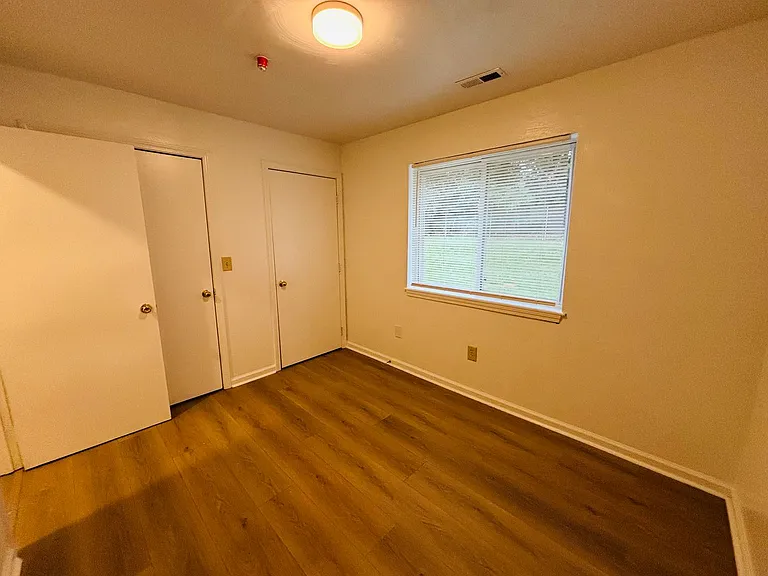 927AB - 410 Houston St. - DM — Photo 70