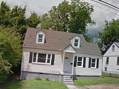1st image of 311 Mars St
