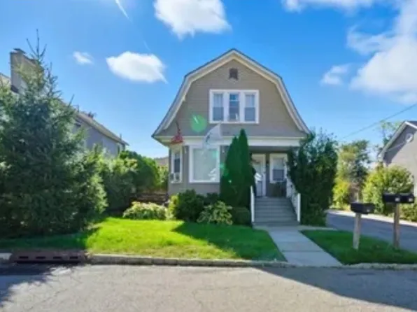 16 King St, Stanhope, NJ 07874