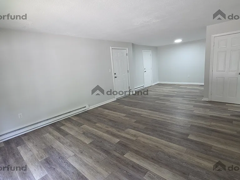 174 Columbus St #4 — Photo 8