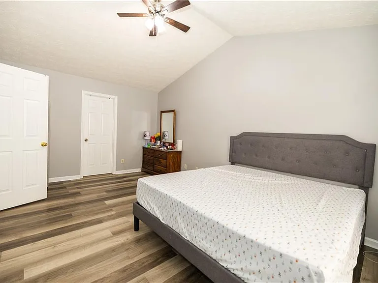 599 Rivulett Ct — Photo 12