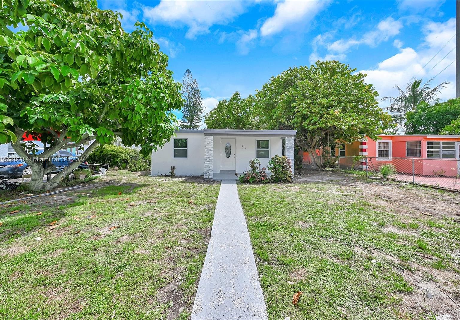 1990 Service Rd, Opa Locka, FL 33054 | Zillow