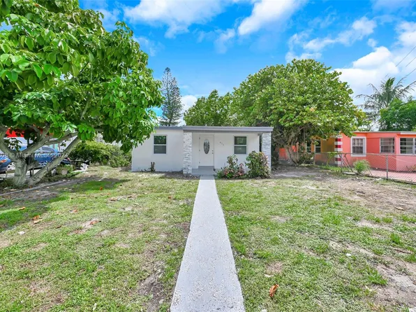 1990 Service Rd, Opa Locka, FL 33054