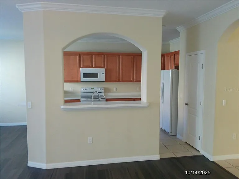 6376 Sedgeford Dr — Photo 8