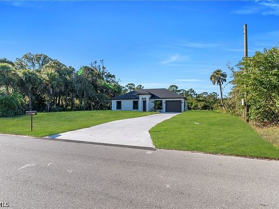 2nd image of 644 Woodcrest Dr