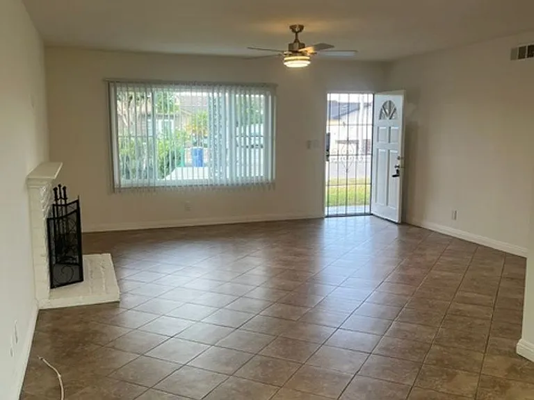 6581 Bestel Ave — Photo 6
